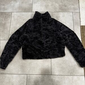 Lululemon camouflage fleece scuba half zip